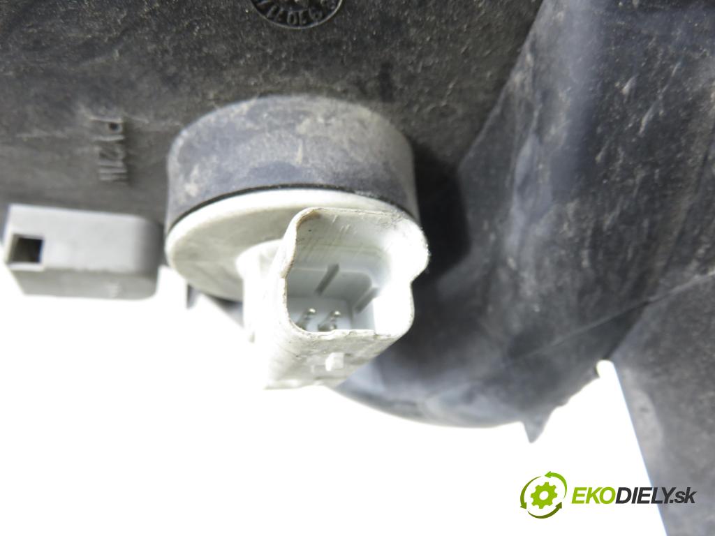 CITROEN XSARA PICASSO (N68) MINIVAN 2001 85,00 1.8 16V - 6FZ (EW7J4) 1749,00 Svetlo PP 9631494980