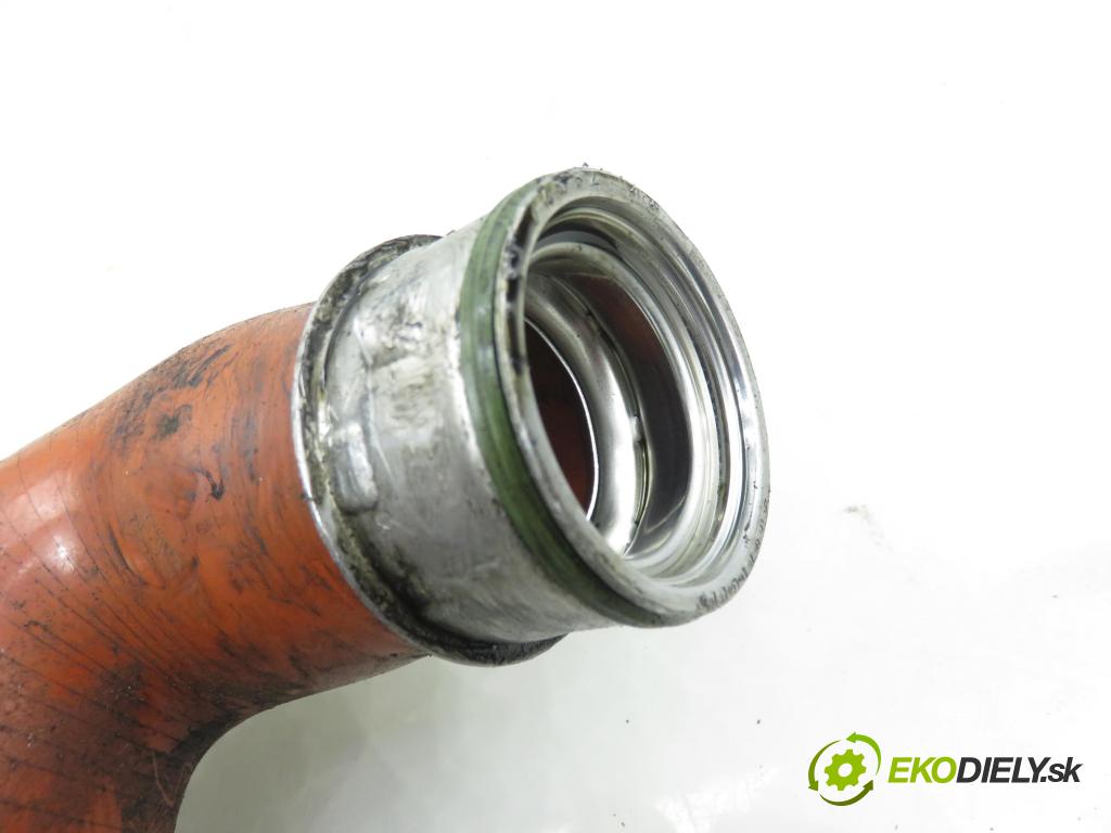 VW PASSAT B6 Variant (3C5) KOMBI 2006 103,00 2.0 TDI PD 8V 140 - BMP 1968,00 Rúra intercoolera turba 3C0145840C