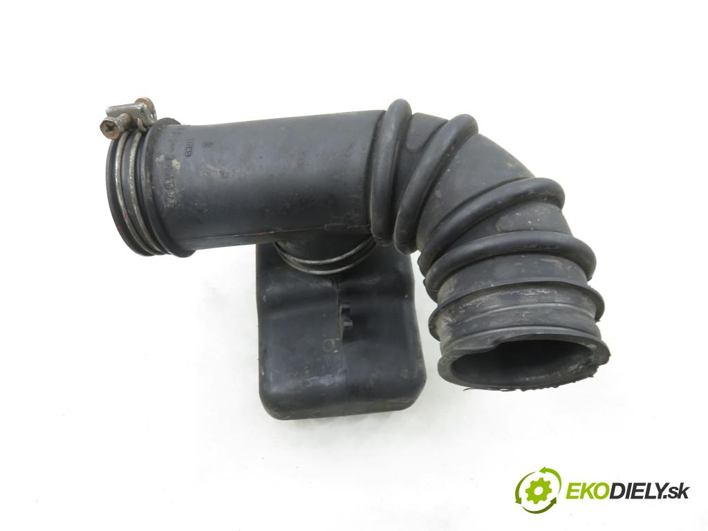 TOYOTA RAV 4 I (_A1_) SUV 1994 95,00 2.0 4WD - 3S-FE 1998,00 Rúra prívodu vzduchu 1788074450 ; 1789374330