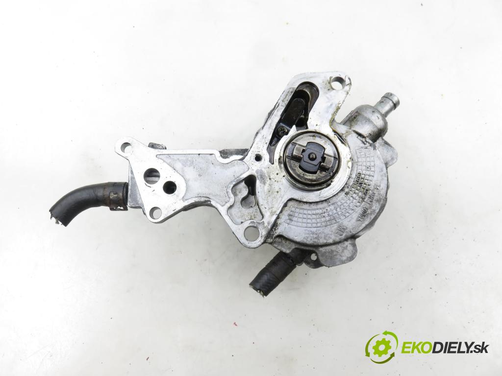 VW PASSAT B6 Variant (3C5) KOMBI 2006 103,00 2.0 TDI PD 8V 140 - BMP 1968,00 Pumpa vákuová 038145209N