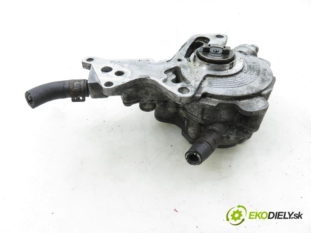 VW PASSAT B6 Variant (3C5) KOMBI 2006 103,00 2.0 TDI PD 8V 140 - BMP 1968,00 Pumpa vákuová 038145209N