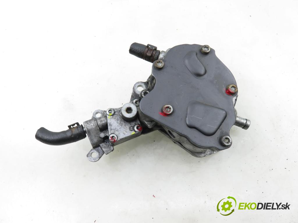 VW PASSAT B6 Variant (3C5) KOMBI 2006 103,00 2.0 TDI PD 8V 140 - BMP 1968,00 Pumpa vákuová 038145209N