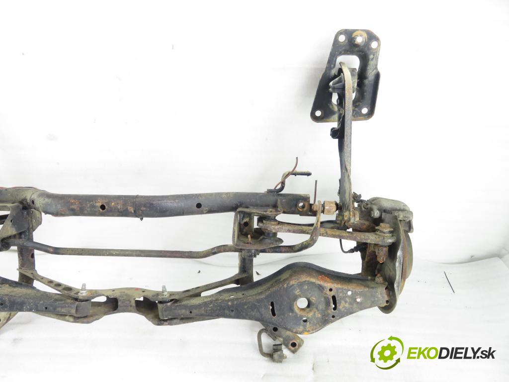 VW TOURAN (1T1, 1T2) MINIVAN 2004 74,00 1.9 TDI PD 100 - AVQ 1896,00 zadné