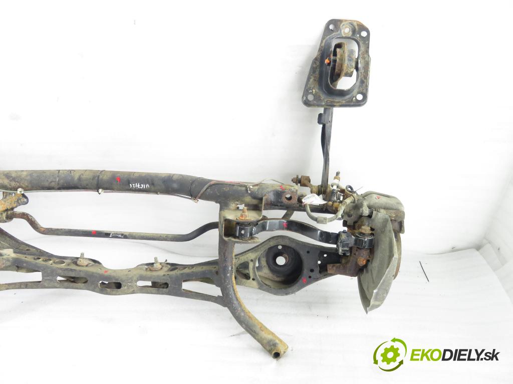 VW TOURAN (1T1, 1T2) MINIVAN 2004 74,00 1.9 TDI PD 100 - AVQ 1896,00 zadné