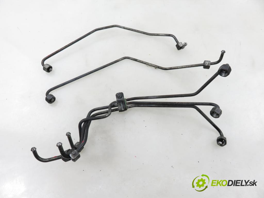 AUDI A4 (8E2, B6) SEDAN 2003 132,00 2.5 TDI V6 180 quattro - AKE 2496,00 rúrky VSTREKOVAČE: 