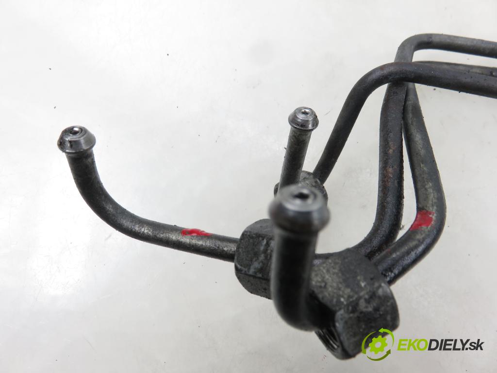 AUDI A4 (8E2, B6) SEDAN 2003 132,00 2.5 TDI V6 180 quattro - AKE 2496,00 rúrky VSTREKOVAČE: