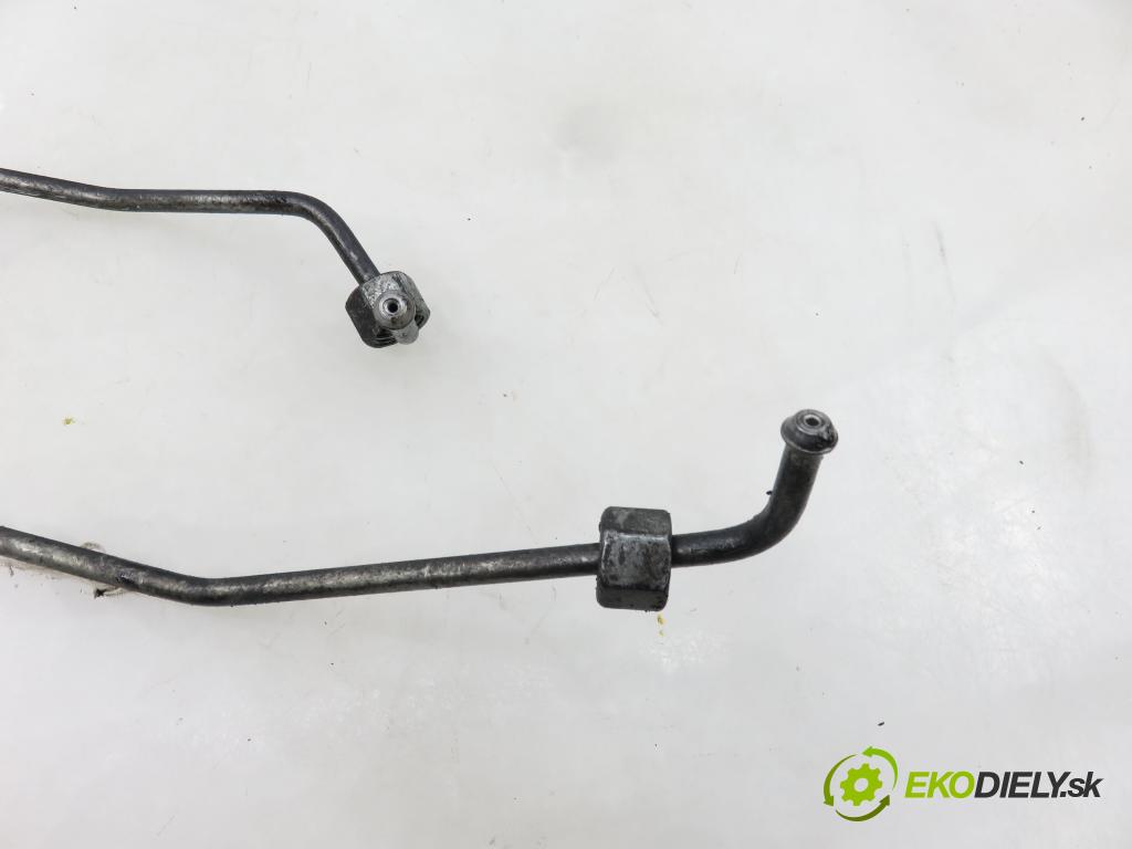 AUDI A4 (8E2, B6) SEDAN 2003 132,00 2.5 TDI V6 180 quattro - AKE 2496,00 rúrky VSTREKOVAČE: