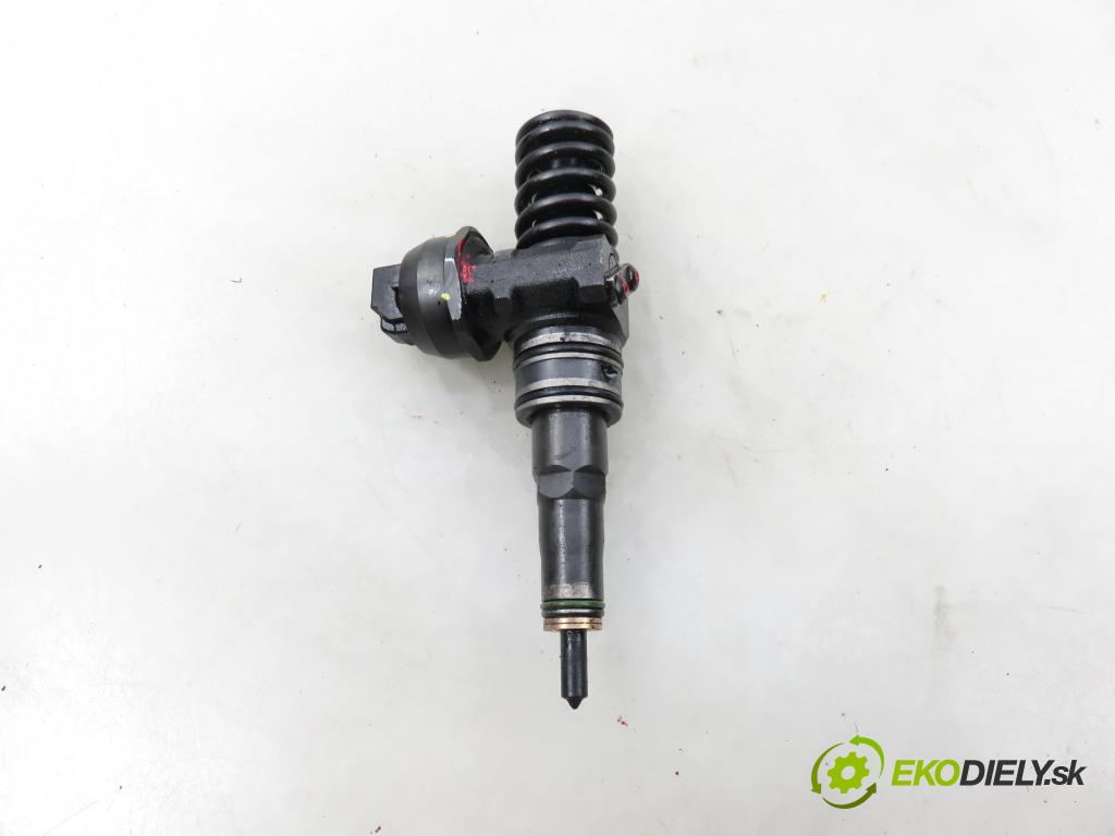 VW PASSAT B6 Variant (3C5) KOMBI 2005 77,00 1.9 TDI - BKC 1896,00 Vstrekovač 038130073AG ; 0414720215 (Vstrekovač paliva)