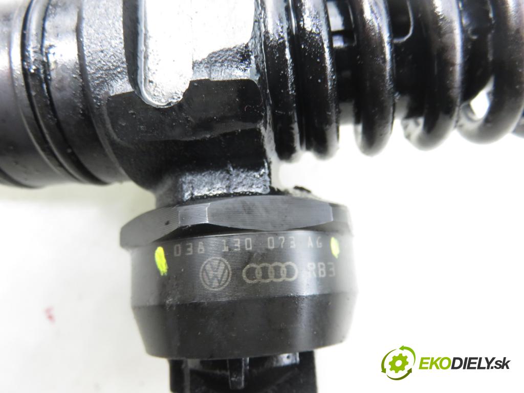 VW PASSAT B6 Variant (3C5) KOMBI 2005 77,00 1.9 TDI - BKC 1896,00 vstříkovač 038130073AG ; 0414720215 (Vstřikovač paliva)
