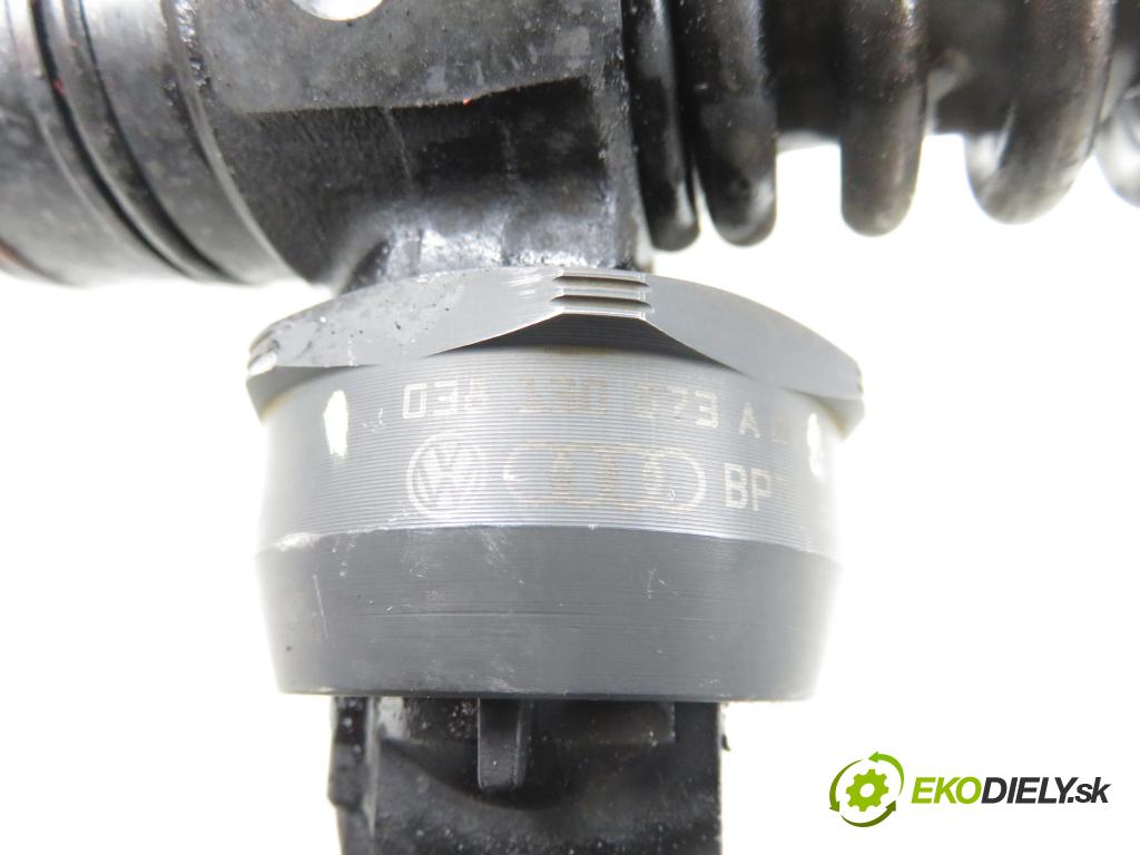 VW GOLF IV Variant (1J5) KOMBI 2002 74,00 1.9 TDI PD 101 - AXR 1896,00 Vstrekovač 038130073AQ ; 0414720213 (Vstrekovač paliva)