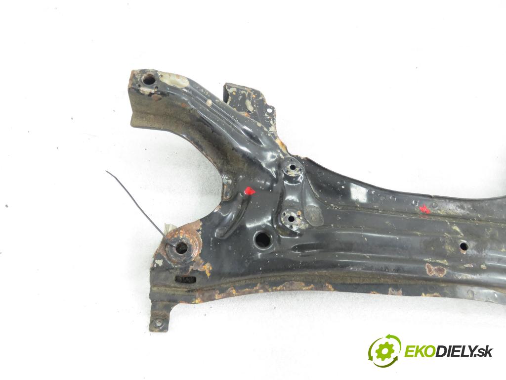 VW POLO (6N1) HB 1994 55,00 75 1.6 - AEA 1598,00 predný 6N0199325