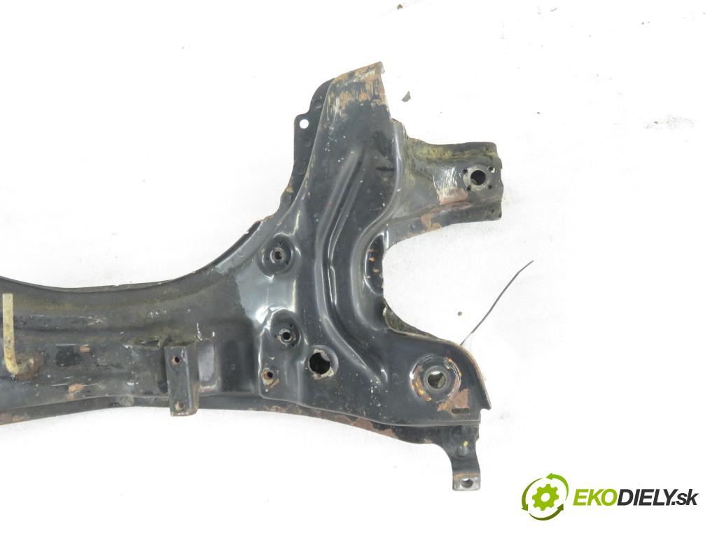 VW POLO (6N1) HB 1994 55,00 75 1.6 - AEA 1598,00 predný 6N0199325