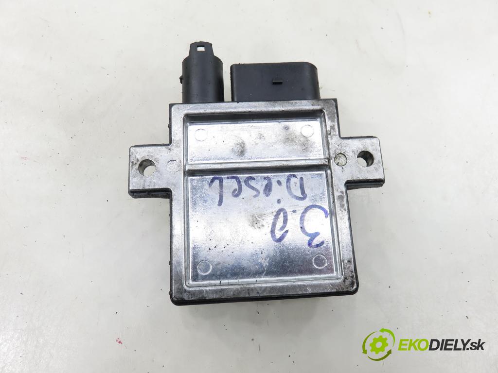 BMW 5 (E60) SEDAN 2005 0,00 530 d - M57 D30 (306D2) 2993,00 RELÉ: JÚN: 132197