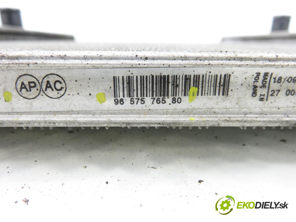 PEUGEOT 308 SW KOMBI 2008 88,00 1.6 16V - 5FW (EP6) 1598,00 chladič vody 9657576580 ; 993746N