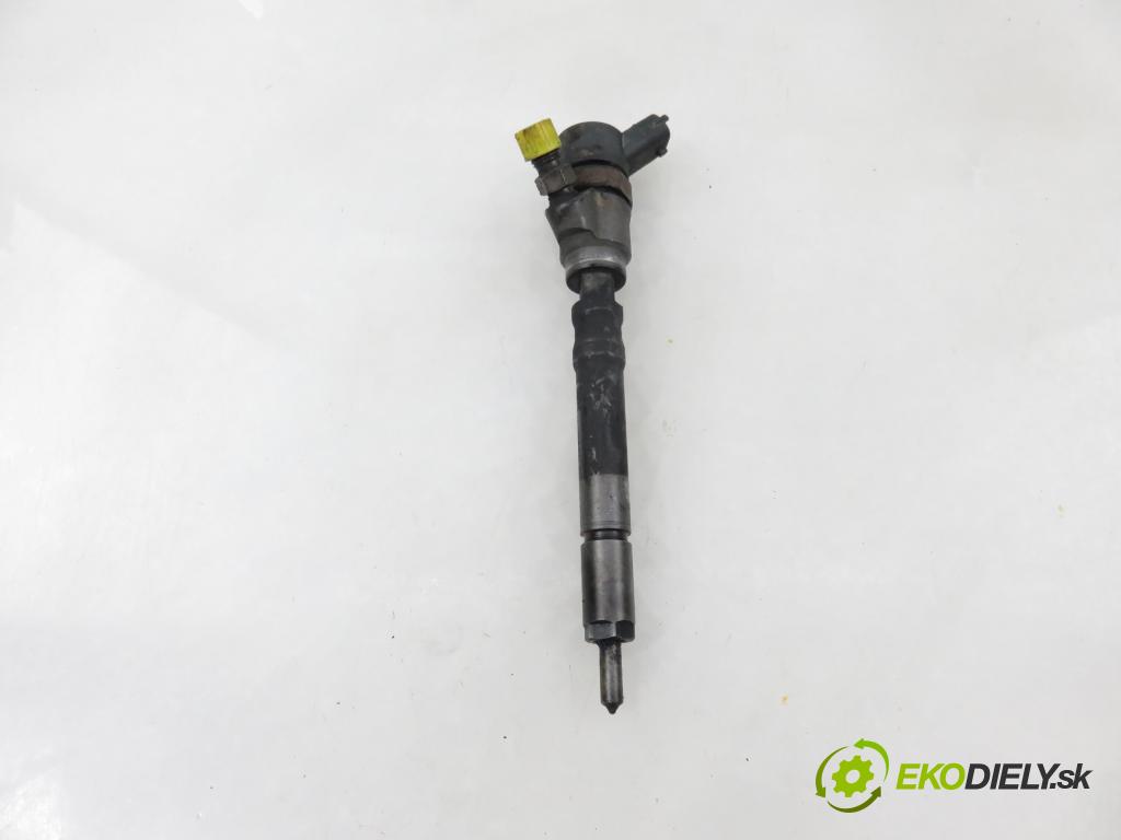 HYUNDAI SANTA FÉ I (SM) SUV 2004 83,00 2.0 CRDi 4x4 113 - D4EA 1991,00 vstrekovač 3380027900 ; 0445110126 (Vstrekovač paliva)