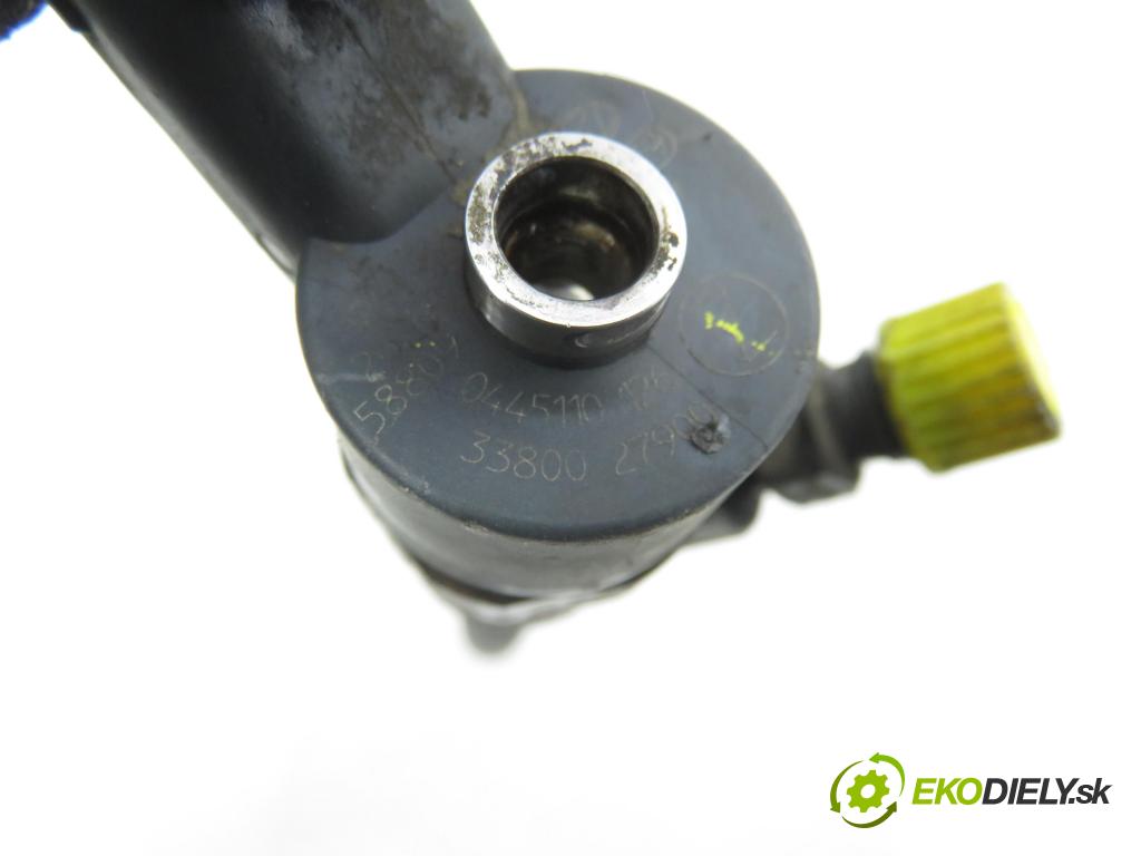 HYUNDAI SANTA FÉ I (SM) SUV 2004 83,00 2.0 CRDi 4x4 113 - D4EA 1991,00 vstrekovač 3380027900 ; 0445110126 (Vstrekovač paliva)