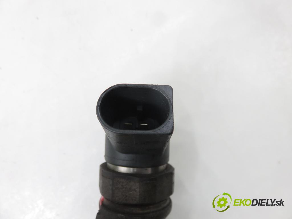 BMW 5 (E60) SEDAN 2005 0,00 530 d - M57 D30 (306D2) 2993,00 vstrekovač 7793836 ; 0445110216 (Vstrekovač paliva)