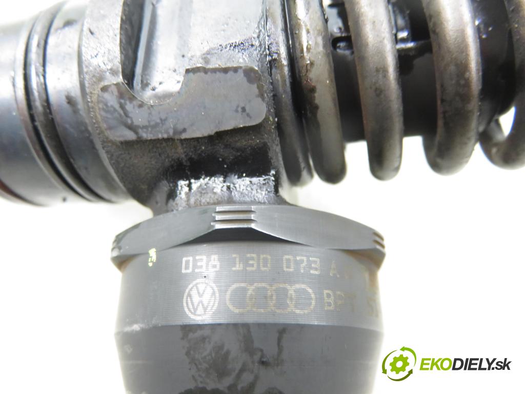 VW GOLF IV Variant (1J5) KOMBI 2002 74,00 1.9 TDI PD 101 - AXR 1896,00 vstříkovač 038130073AQ ; 0414720213 (Vstřikovač paliva)