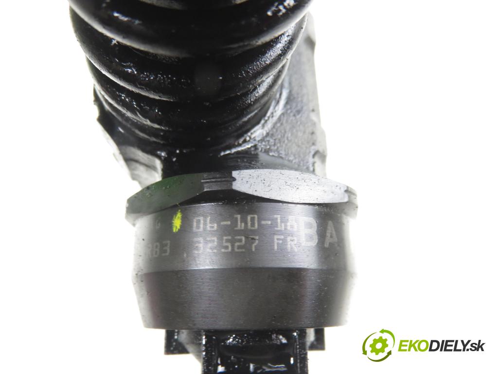 VW PASSAT B6 Variant (3C5) KOMBI 2005 77,00 1.9 TDI - BKC 1896,00 Vstrekovač 038130073AG ; 0414720215 (Vstrekovač paliva)