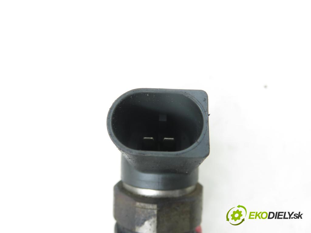 BMW 5 (E60) SEDAN 2005 0,00 530 d - M57 D30 (306D2) 2993,00 vstrekovač 7793836 ; 0445110216 (Vstrekovač paliva)