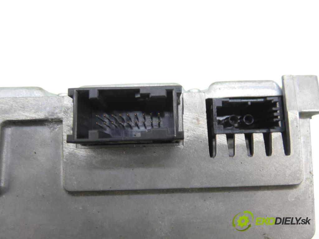 AUDI A4 (8K2, B8) SEDAN 2008 176,00 3.0 TDI quattro - CCWA 2967,00 Zosilňovač 8T0035223T ; 8T0035412D ; 8T0035415B (Zosilňovač)