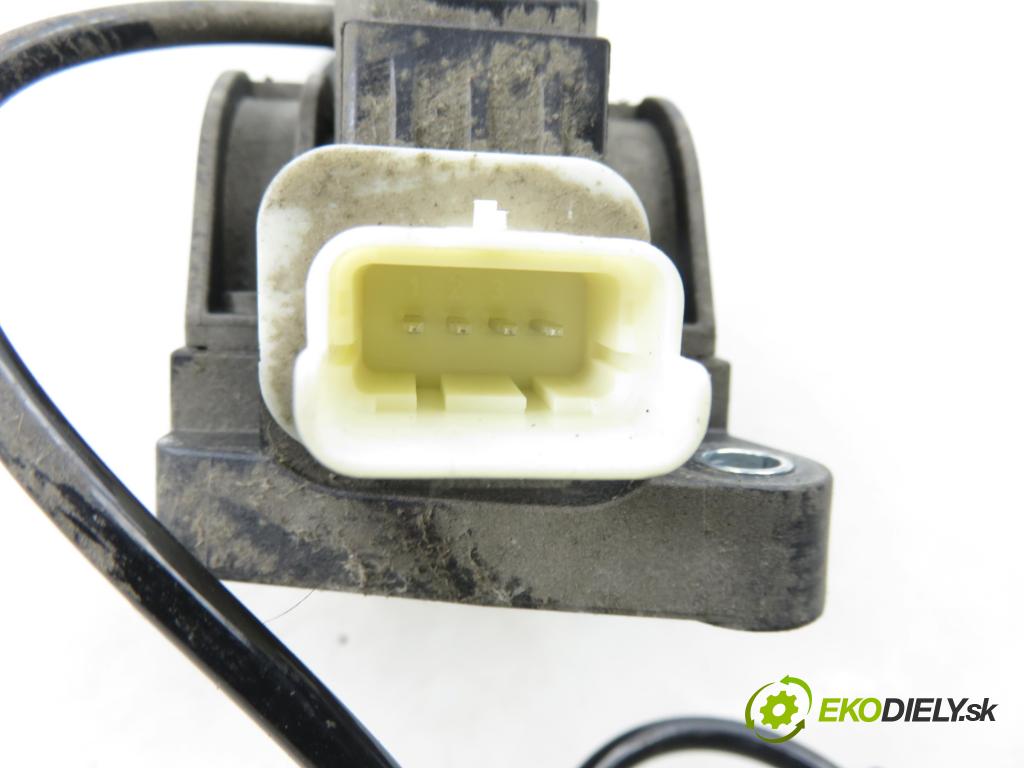 PEUGEOT 407 SW (6E_) KOMBI 2003 80,00 1.6 HDi 110 - 9HZ (DV6TED4) 1560,00 potenciometr plynového pedálu 9650341780 ; 0280755012 (Potenciometr plynového pedálu)