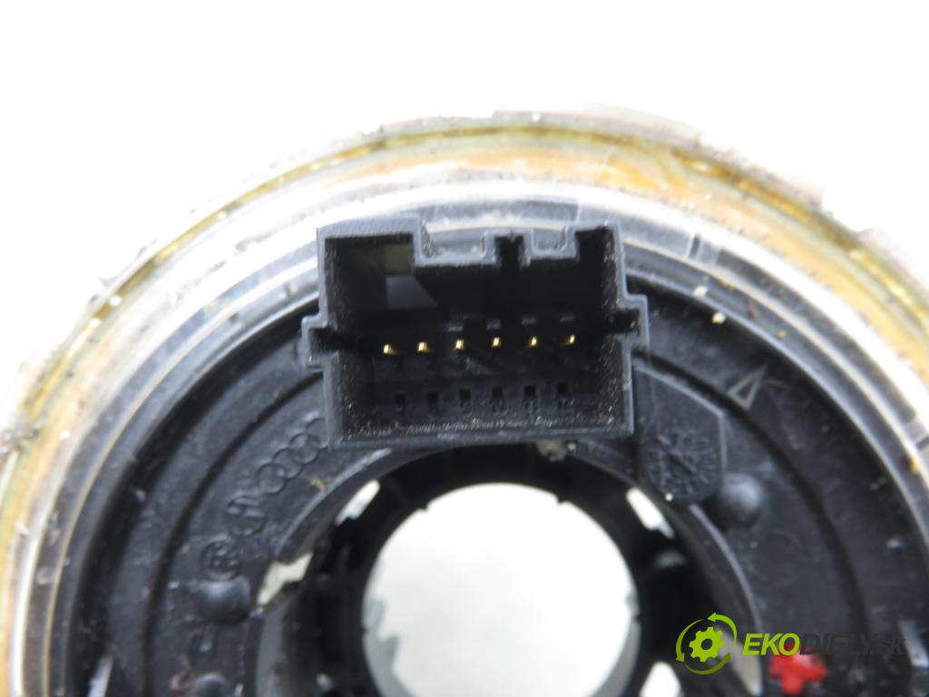 AUDI A4 (8E2, B6) SEDAN 2002 74,00 1.9 TDI PD 101 - AVB 1896,00 PÁSKA: air BAG 8E0953541C