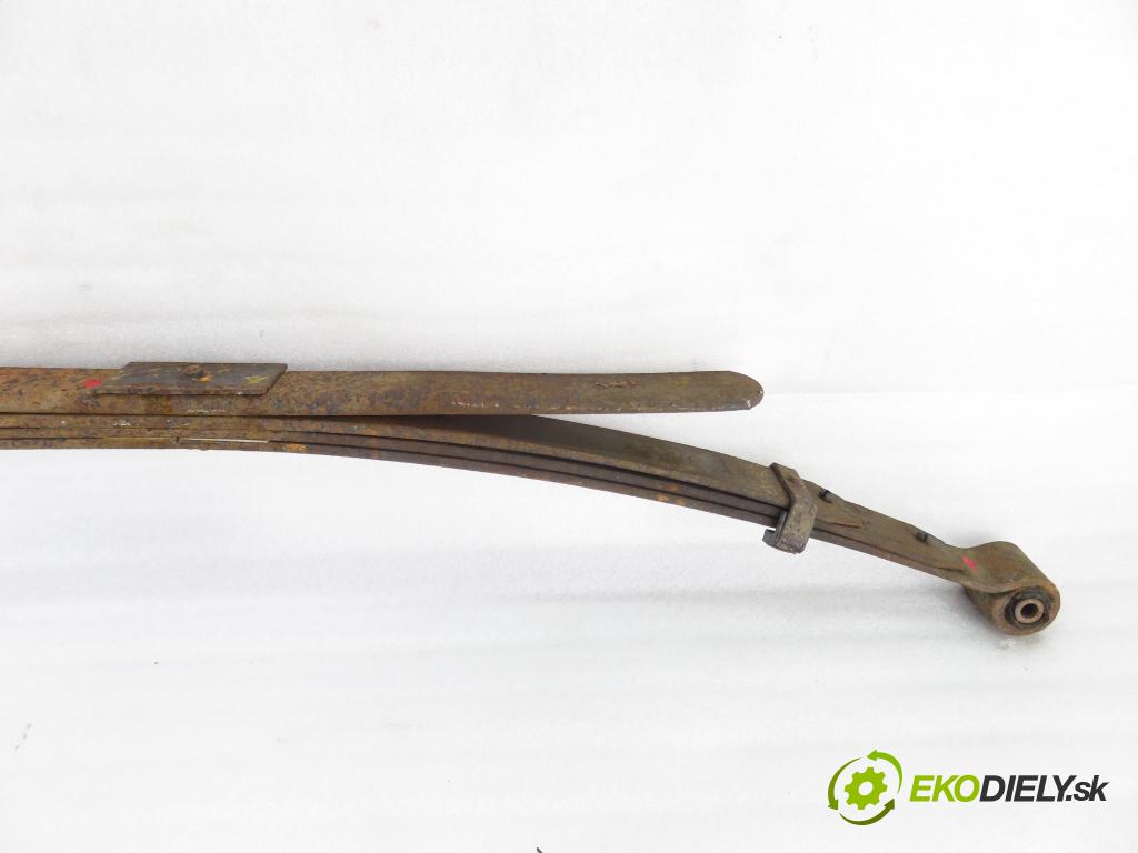 NISSAN NP300 NAVARA (D40) PICK-UP 2006 126,00 2.5 dCi 171 2488,00 listové pero ZADNÍ: