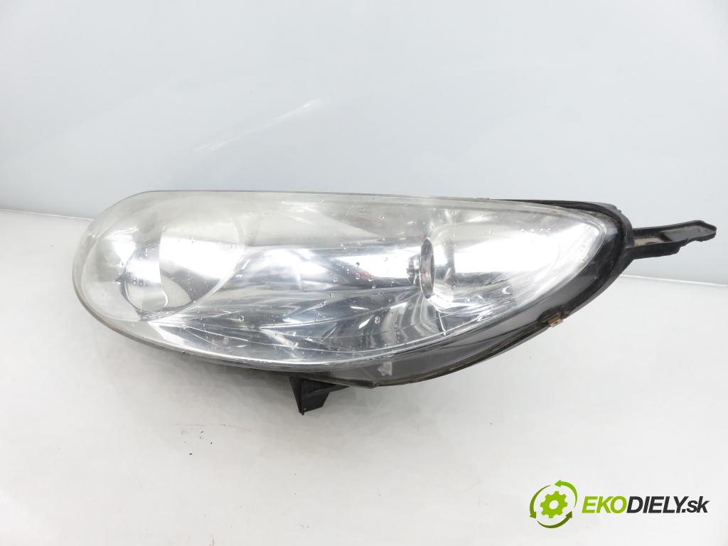 PEUGEOT 407 SW (6E_) KOMBI 2003 80,00 1.6 HDi 110 - 9HZ (DV6TED4) 1560,00 světlo LP