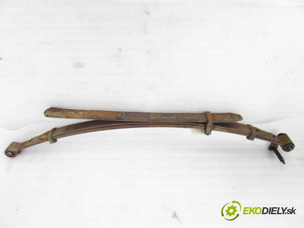 NISSAN NP300 NAVARA (D40) PICK-UP 2006 126,00 2.5 dCi 171 2488,00 listové pero ZADNÍ: