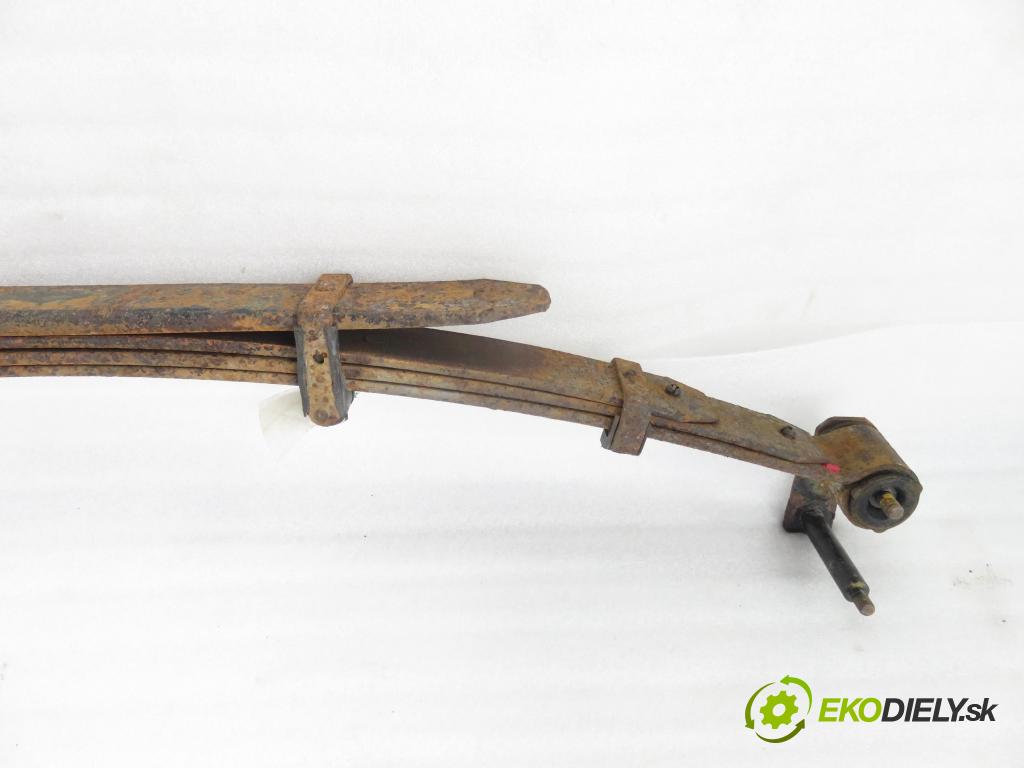 NISSAN NP300 NAVARA (D40) PICK-UP 2006 126,00 2.5 dCi 171 2488,00 listové pero ZADNÍ: