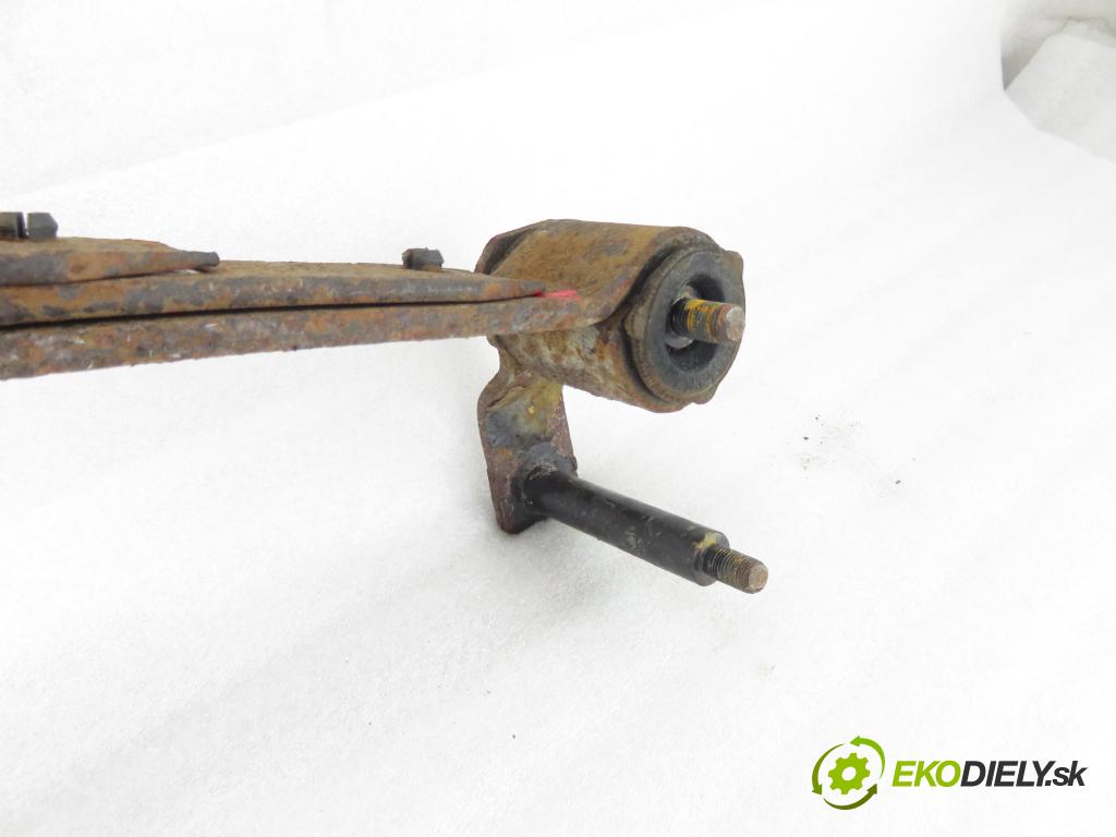 NISSAN NP300 NAVARA (D40) PICK-UP 2006 126,00 2.5 dCi 171 2488,00 listové pero ZADNÍ: