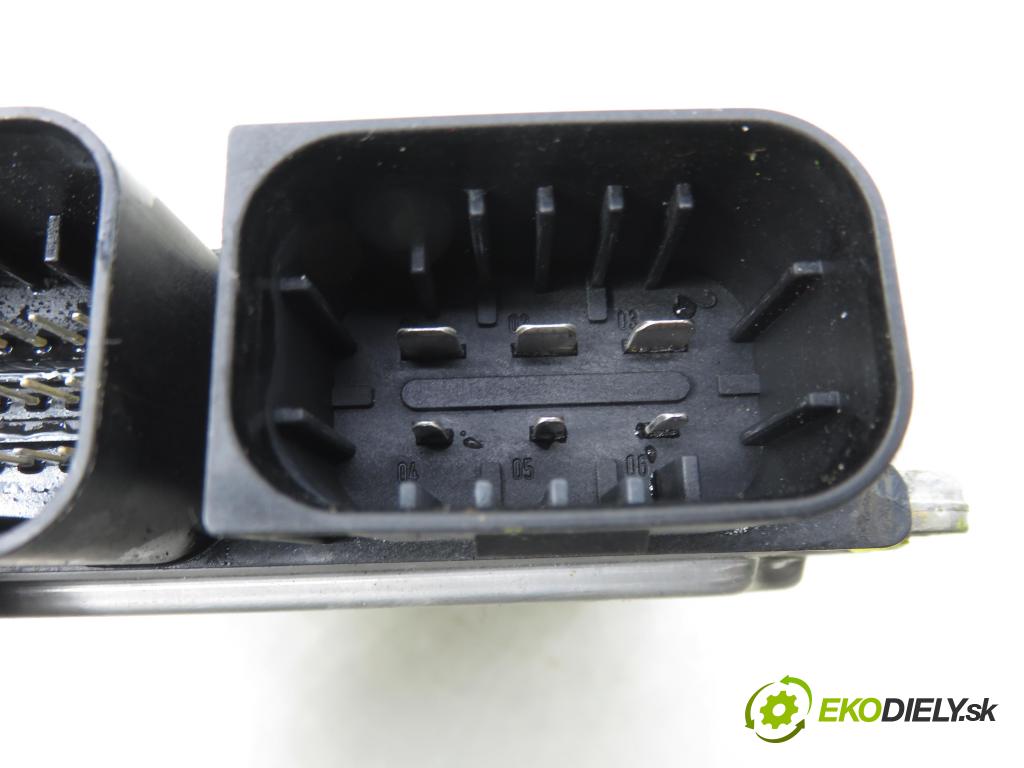 BMW 5 (E60) SEDAN 2005 0,00 530 d - M57 D30 (306D2) 2993,00 Riadiaca jednotka nápravy 1277022056