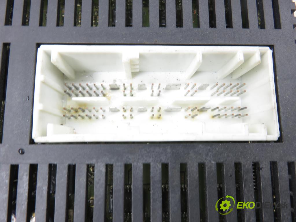 BMW 5 (E60) SEDAN 2005 0,00 530 d - M57 D30 (306D2) 2993,00 Riadiaca jednotka svetlá 6943283