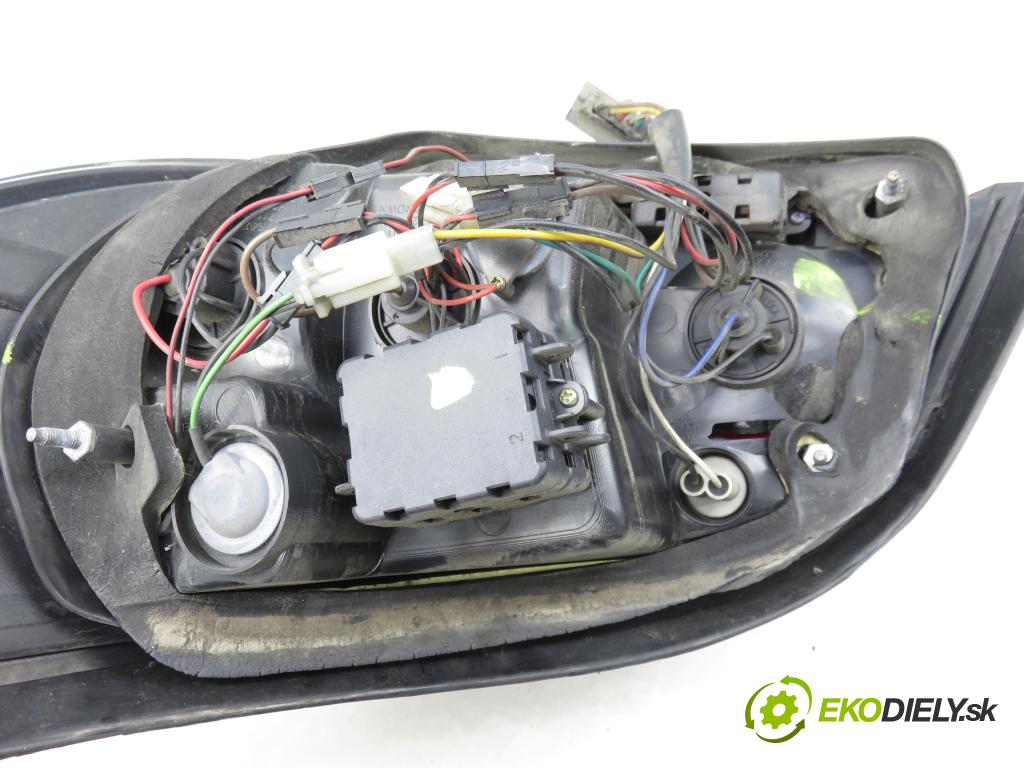 BMW 5 (E60) SEDAN 2005 0,00 530 d - M57 D30 (306D2) 2993,00 svetla