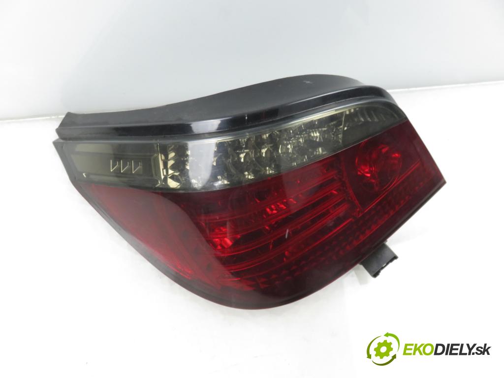 BMW 5 (E60) SEDAN 2005 0,00 530 d - M57 D30 (306D2) 2993,00 svetla