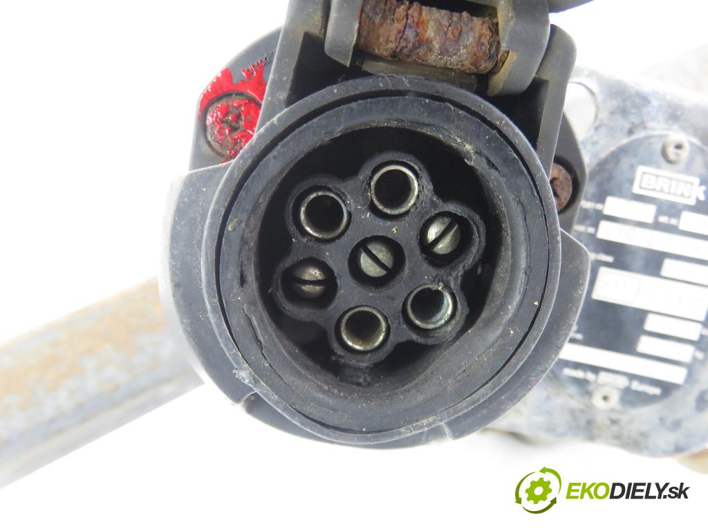 NISSAN NP300 NAVARA (D40) PICK-UP 2006 126,00 2.5 dCi 171 2488,00 Hák 0012610MN