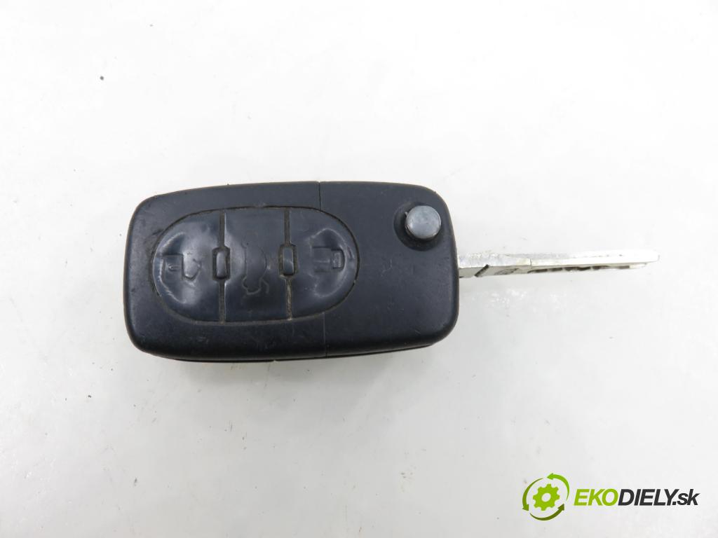 AUDI A4 (8E2, B6) SEDAN 2002 74,00 1.9 TDI PD 101 - AVB 1896,00 spinačka / zámky 4B0905851G