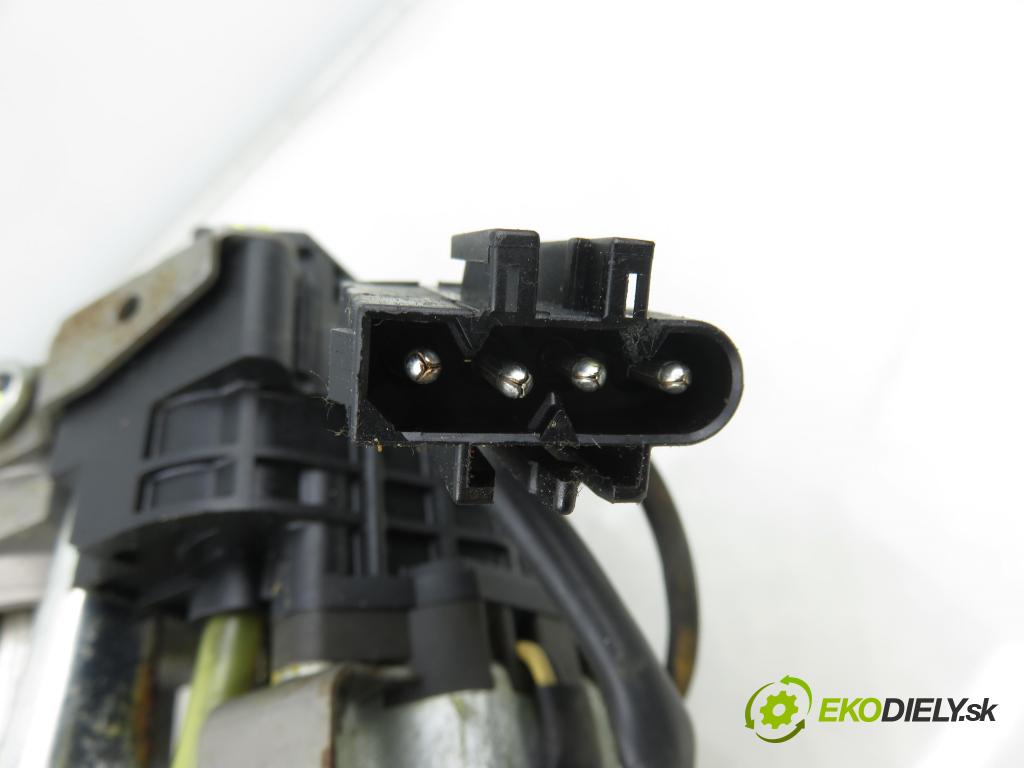 BMW 5 (E60) SEDAN 2005 0,00 530 d - M57 D30 (306D2) 2993,00 Hriadeľ, tyč volantu 6770705 (Tyč riadenia (volantu))