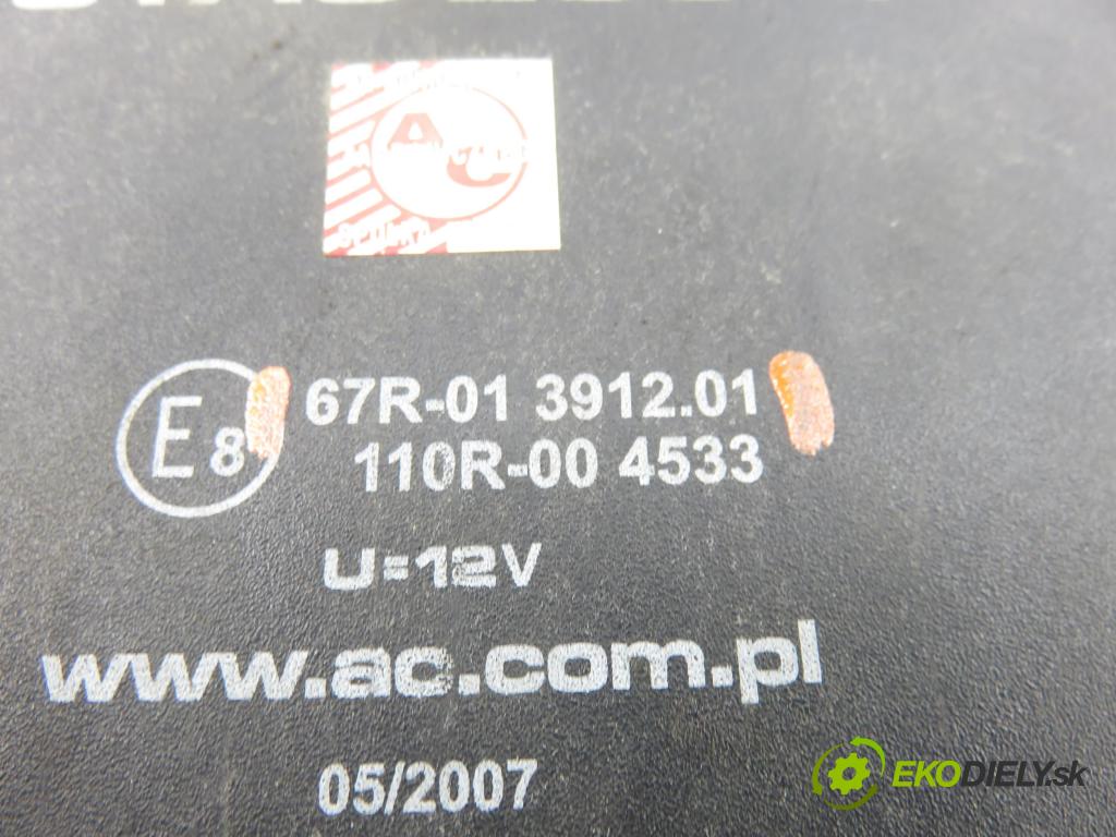 VW POLO Variant (6V5) KOMBI 1999 44,00 1.4 - AKK 1390,00 Riadiaca jednotka LPG 67R01391201