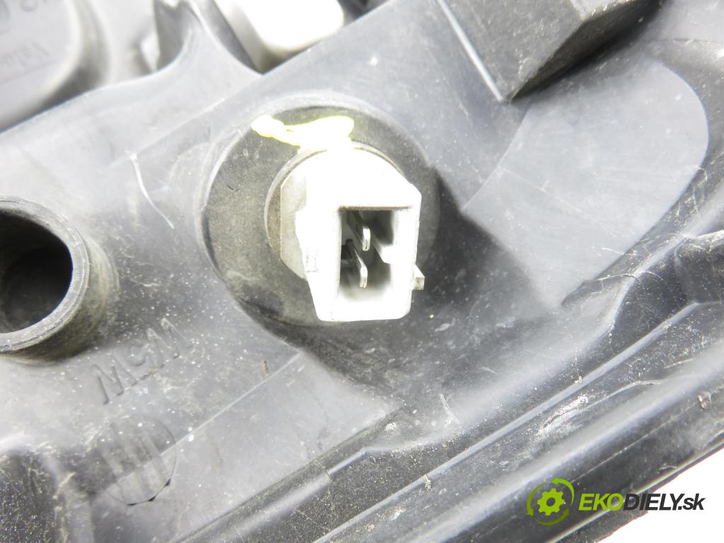 RENAULT SCENIC I (JA0/1_) MINIVAN 2000 79,00 1.6 - K4M 709 1598,00 Svetlo LP