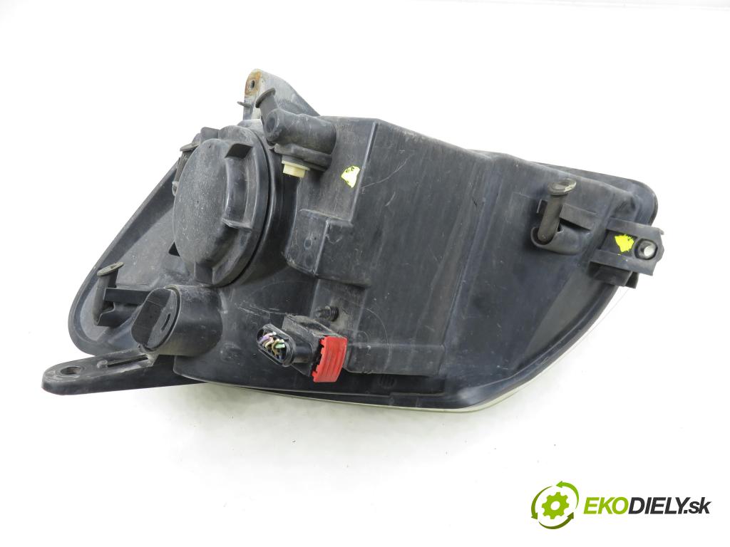 PEUGEOT PARTNER Combispace (5F) KOMBIVAN 2003 66,00 2.0 HDI - RHY (DW10TD) 1997,00 Svetlo PP