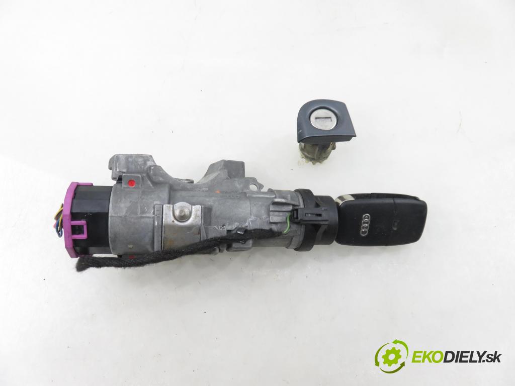 AUDI A4 (8E2, B6) SEDAN 2002 96,00 1.9 TDI PD 130 - AWX 1896,00 spinačka / zámky 4B0905851G