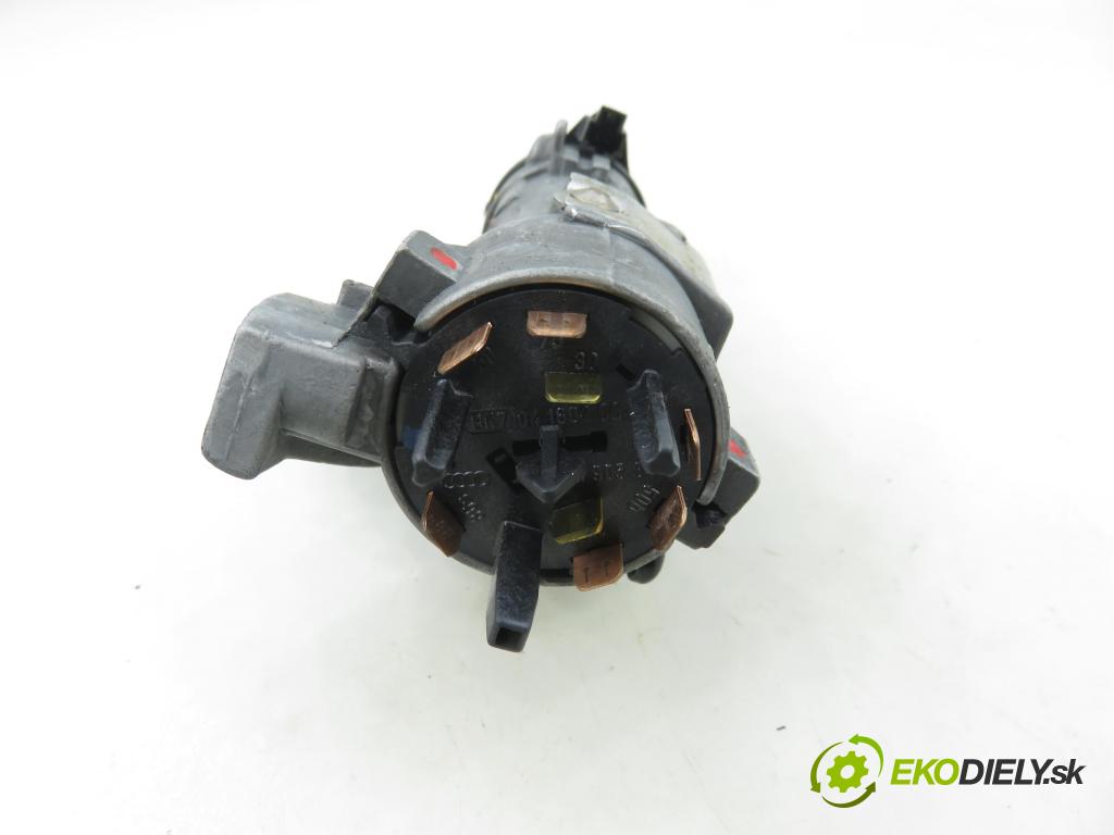 AUDI A4 (8E2, B6) SEDAN 2002 96,00 1.9 TDI PD 130 - AWX 1896,00 spinačka / zámky 4B0905851G