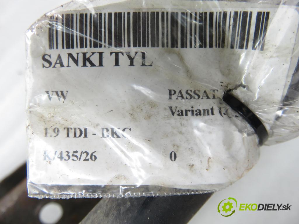 VW PASSAT B6 Variant (3C5) KOMBI 2005 77,00 1.9 TDI - BKC 1896,00 zadné
