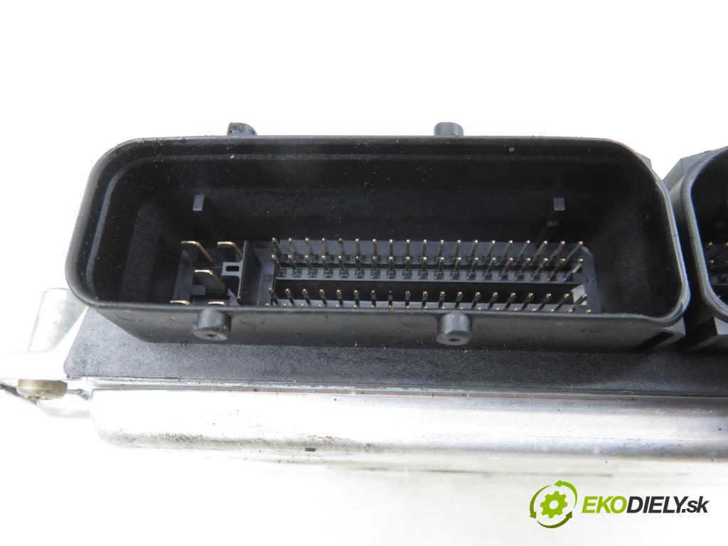 AUDI A4 (8E2, B6) SEDAN 2002 74,00 1.9 TDI PD 101 - AVB 1896,00 Riadiaca jednotka Motor 038906019JP ; 0281011141