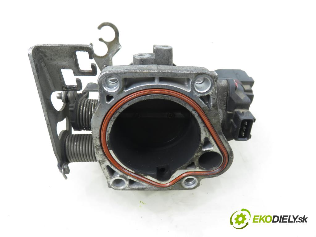 BMW 3 (E46) SEDAN 1999 77,00 316 i 105 - M43 B19 (194E1) 1895,00 škrtíci klapka 1432058 ; 1436000 (Škrticí klapka)