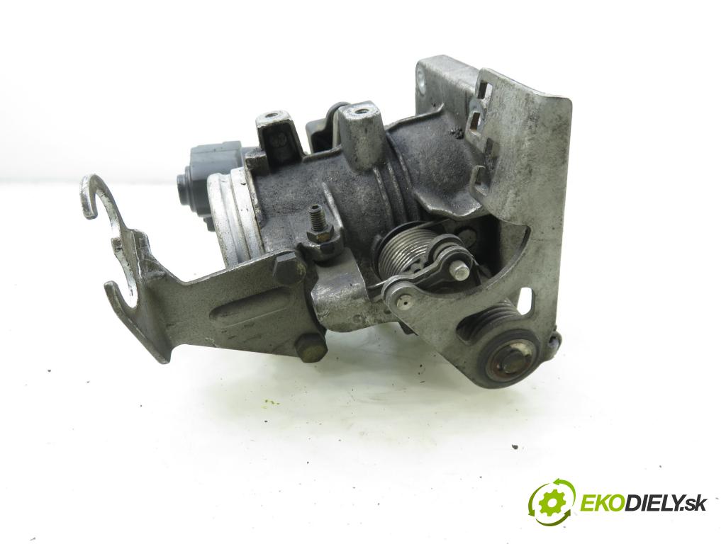 BMW 3 (E46) SEDAN 1999 77,00 316 i 105 - M43 B19 (194E1) 1895,00 Škrtiaca klapka 1432058 ; 1436000 (Škrtiaca klapka)