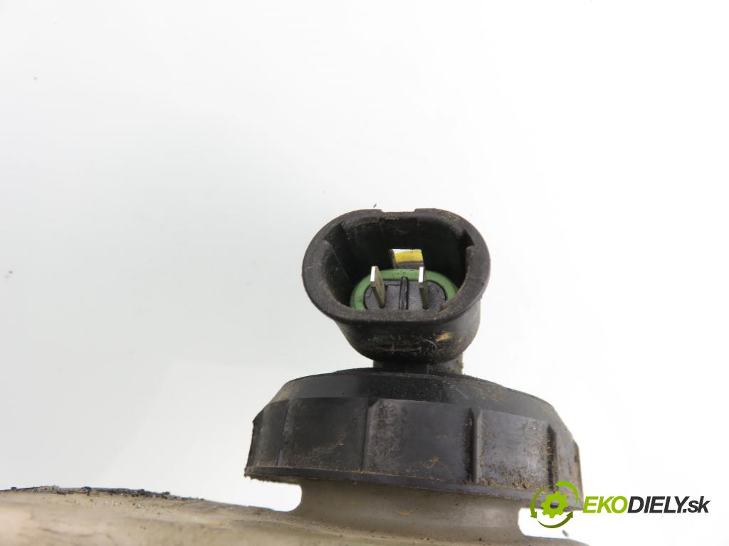 RENAULT SCENIC I (JA0/1_) MINIVAN 2000 79,00 1.6 - K4M 709 1598,00 posilovač 7700428596 (Servočerpadlo)