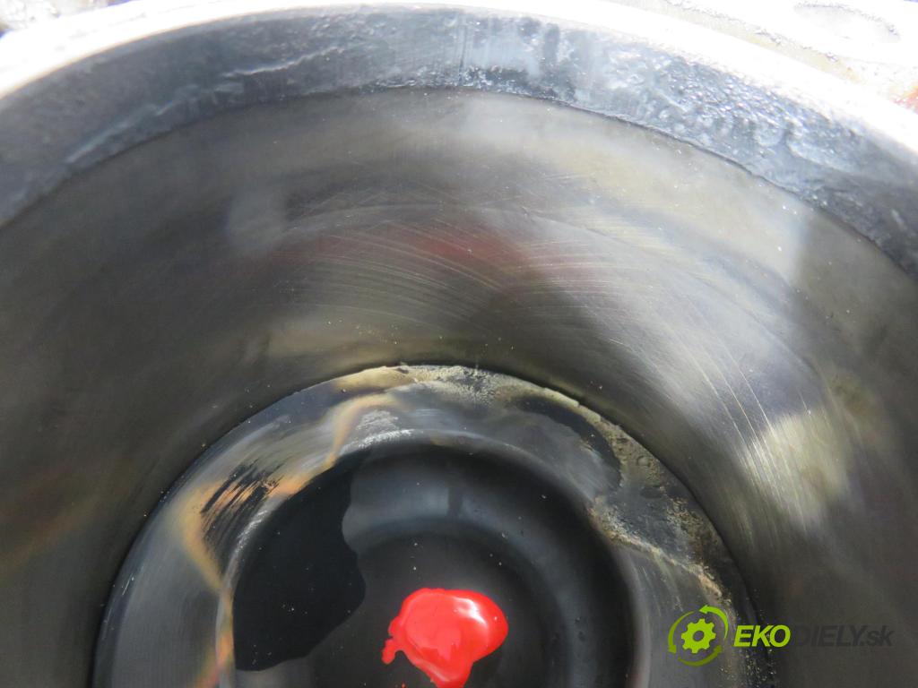 PEUGEOT 308 SW II KOMBI 2015 73,00 1.6 BlueHDi 100 - BHY (DV6FD) 1560,00 blok Motor 8H02 (Blok motora)